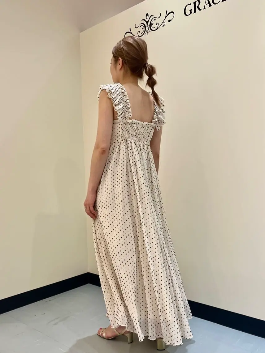 GRACE CONTINENTAL The Banquet 泉　智子 コーディネート画像