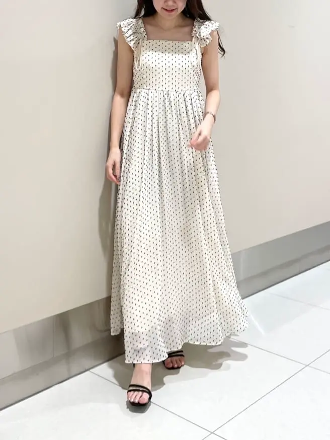 GRACE CONTINENTAL The Banquet Suzuka コーディネート画像