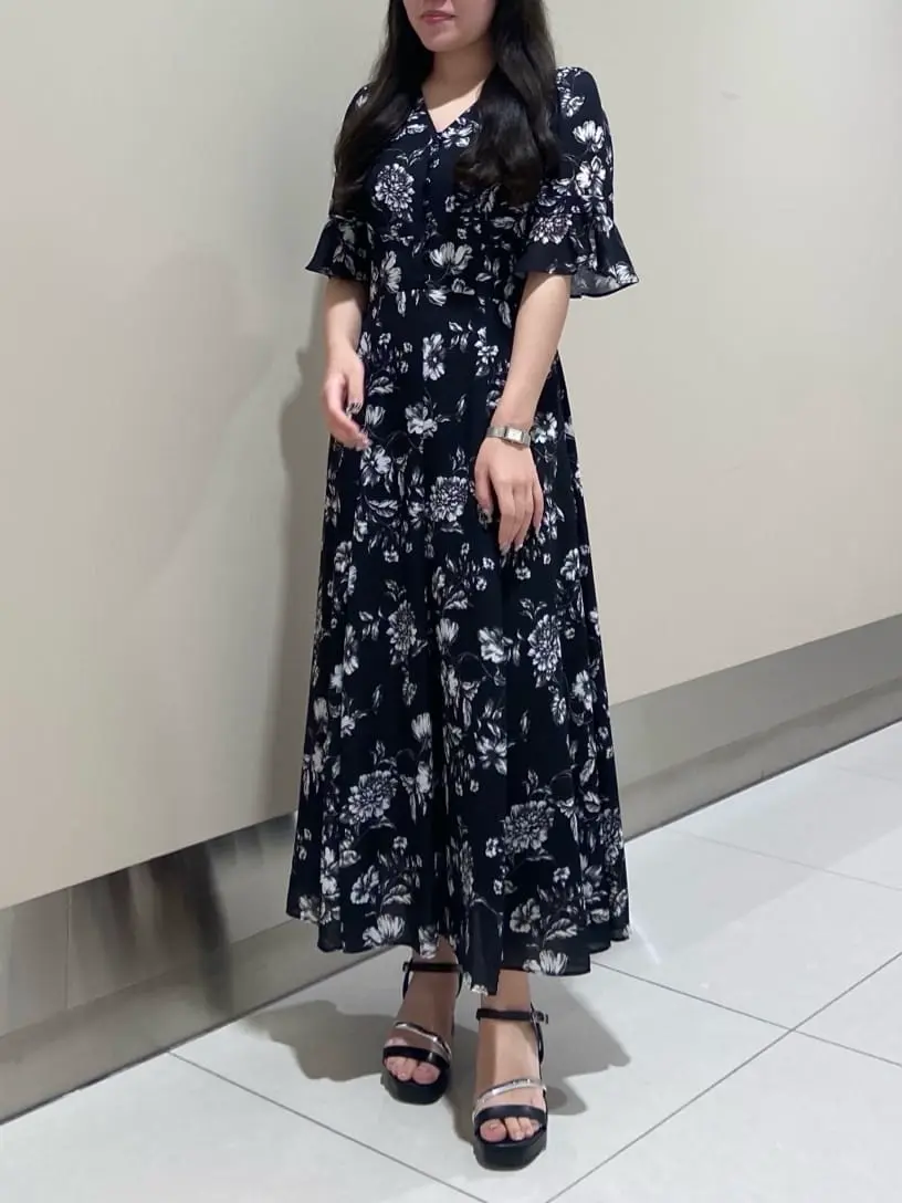 GRACE CONTINENTAL The Banquet 松原 明音 コーディネート画像