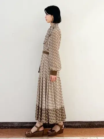 GRACE CONTINENTAL The Banquet yuri コーディネート画像