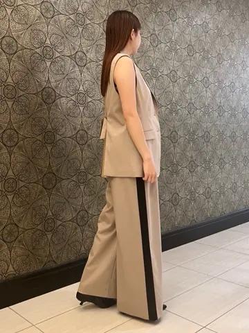 GRACE CONTINENTAL The Banquet 赤坂 梨来 コーディネート画像