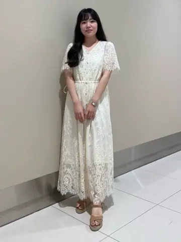 GRACE CONTINENTAL The Banquet 松原 明音 コーディネート画像