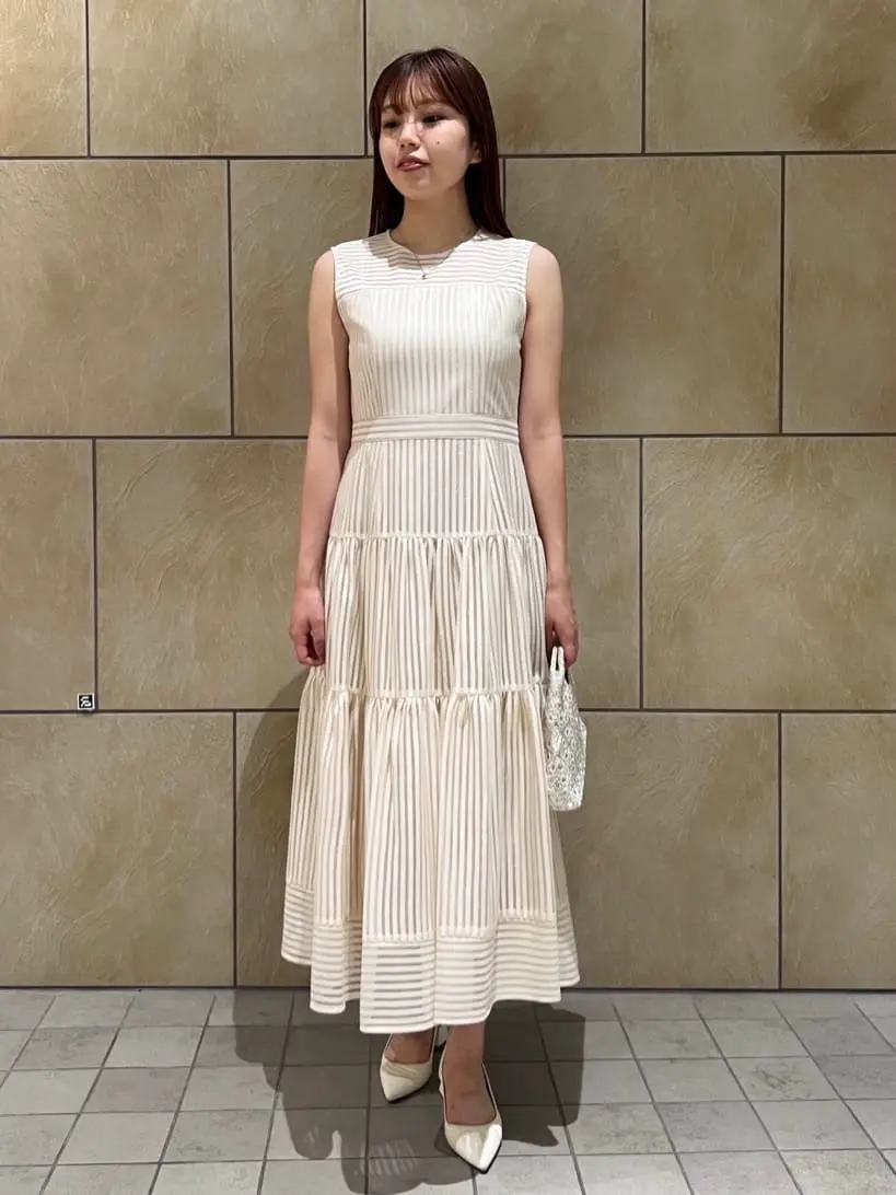 GRACE CONTINENTAL The Banquet 赤坂 梨来 コーディネート画像