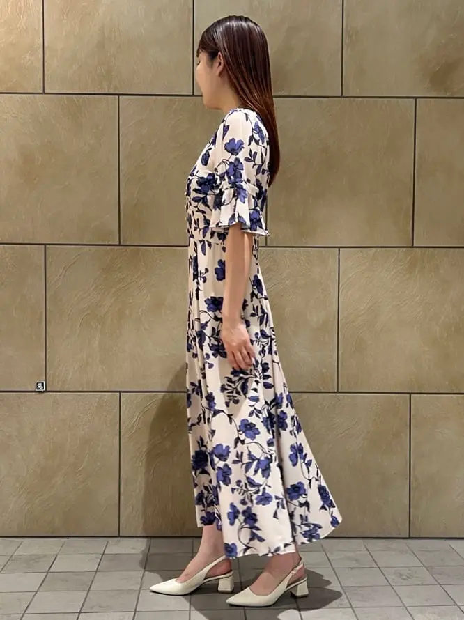 GRACE CONTINENTAL The Banquet 赤坂 梨来 コーディネート画像