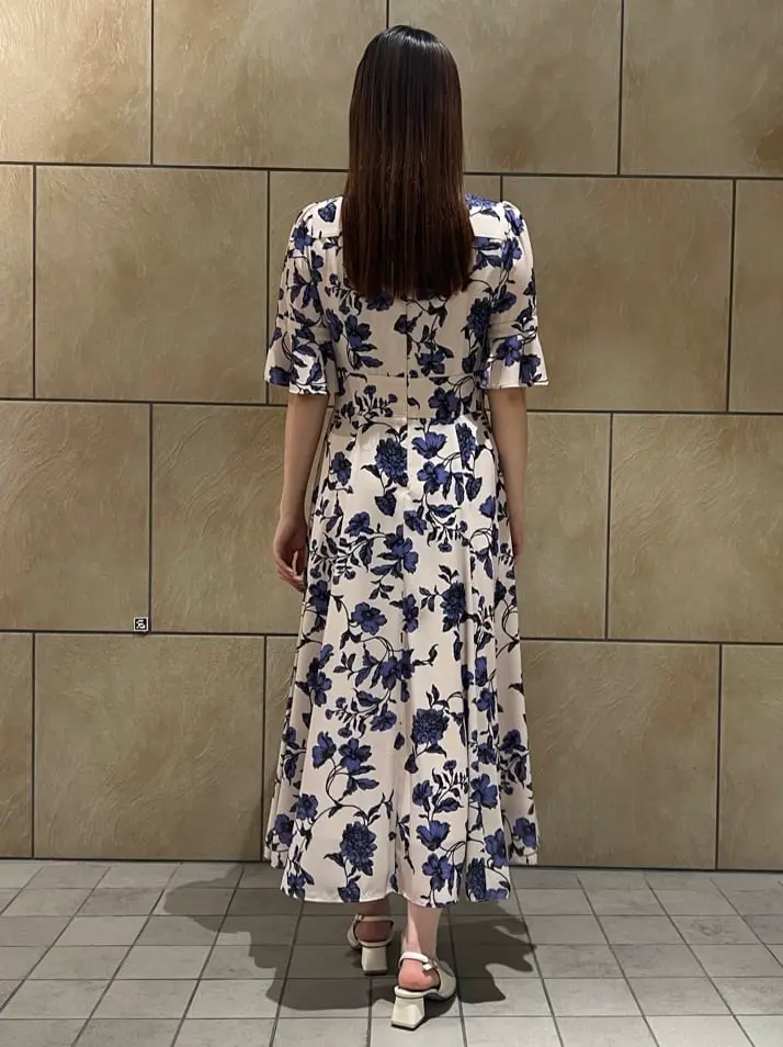 GRACE CONTINENTAL The Banquet 赤坂 梨来 コーディネート画像