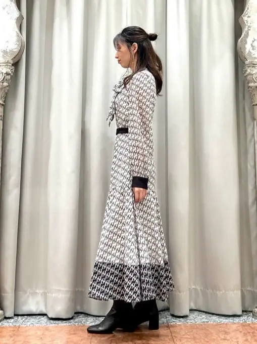 GRACE CONTINENTAL The Banquet eri コーディネート画像