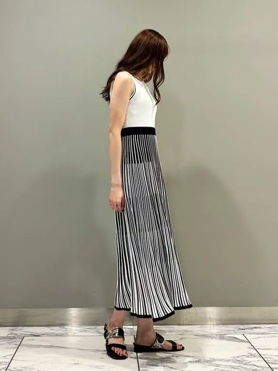 GRACE CONTINENTAL The Banquet 遠藤　みずき コーディネート画像