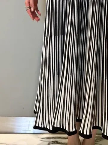 GRACE CONTINENTAL The Banquet 遠藤　みずき コーディネート画像