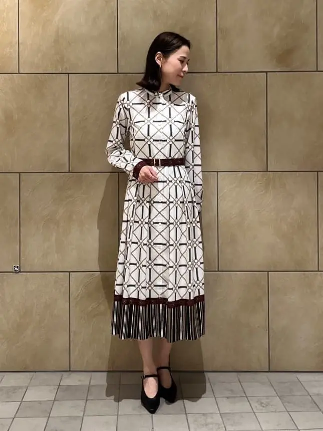 GRACE CONTINENTAL The Banquet 亀田 未希 コーディネート画像