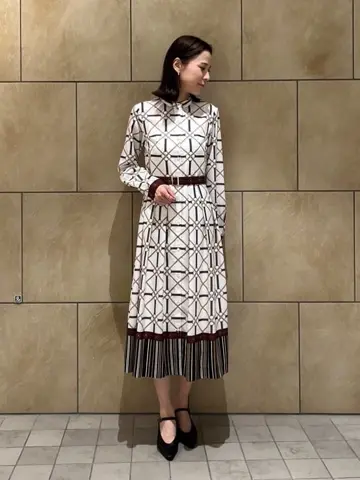 GRACE CONTINENTAL The Banquet 亀田 未希 コーディネート画像