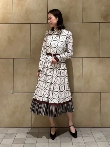 GRACE CONTINENTAL The Banquet 亀田 未希 コーディネート画像