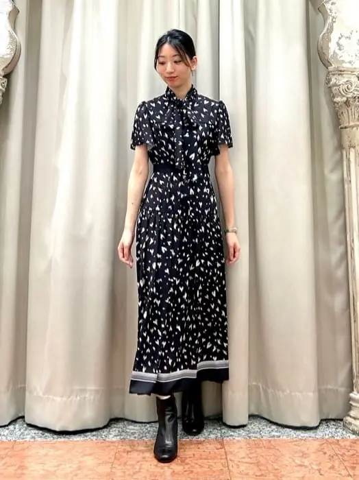 GRACE CONTINENTAL The Banquet eri コーディネート画像