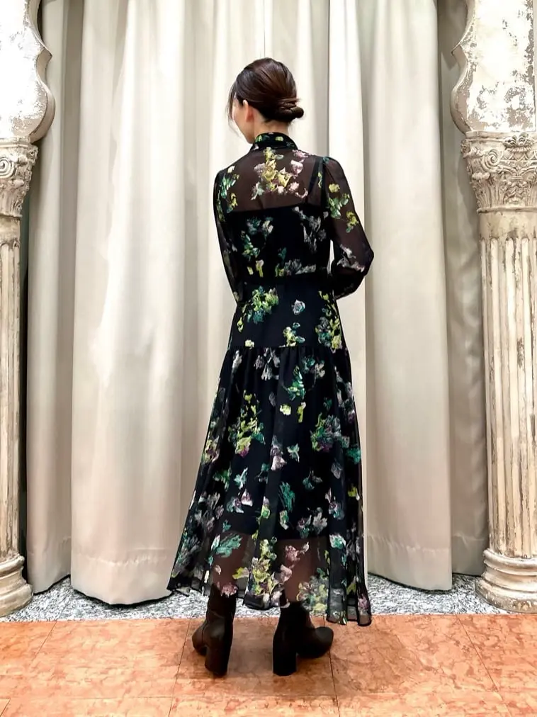 GRACE CONTINENTAL The Banquet eri コーディネート画像