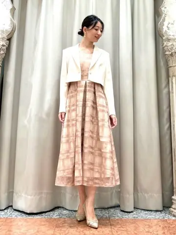 GRACE CONTINENTAL The Banquet eri コーディネート画像