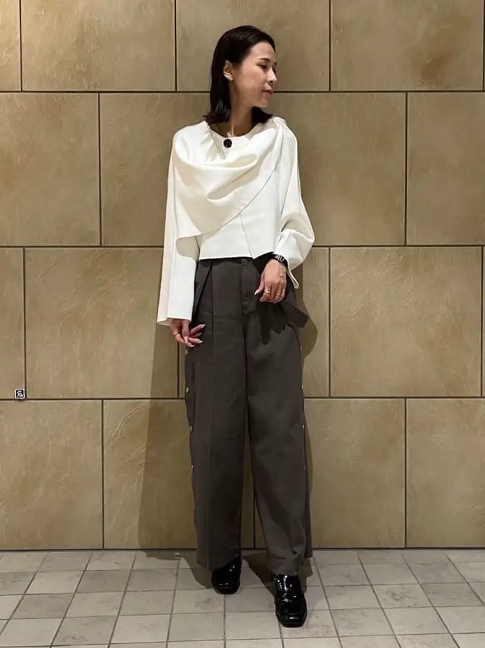 GRACE CONTINENTAL The Banquet 亀田 未希 コーディネート画像