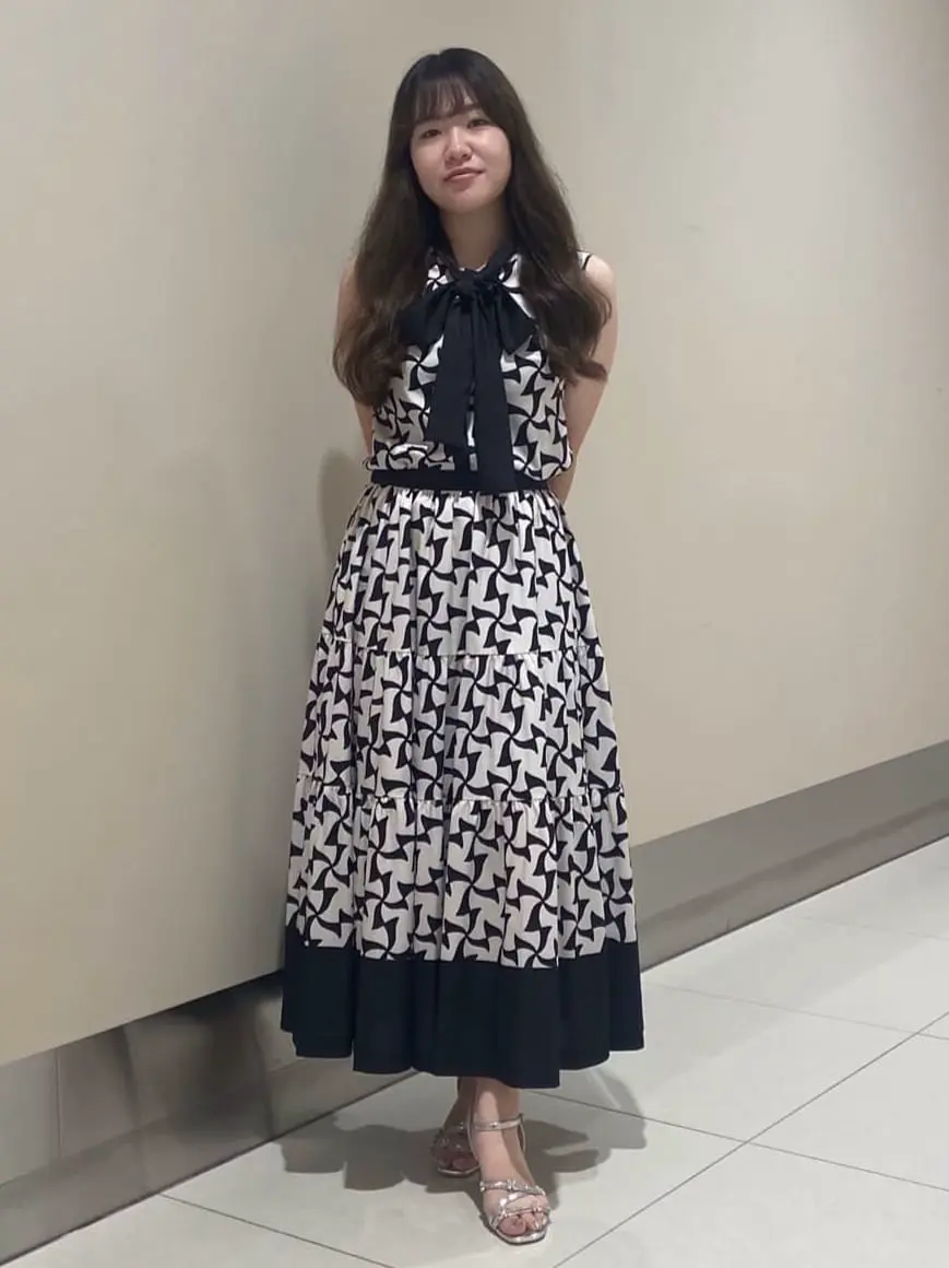 GRACE CONTINENTAL The Banquet 松原 明音 コーディネート画像