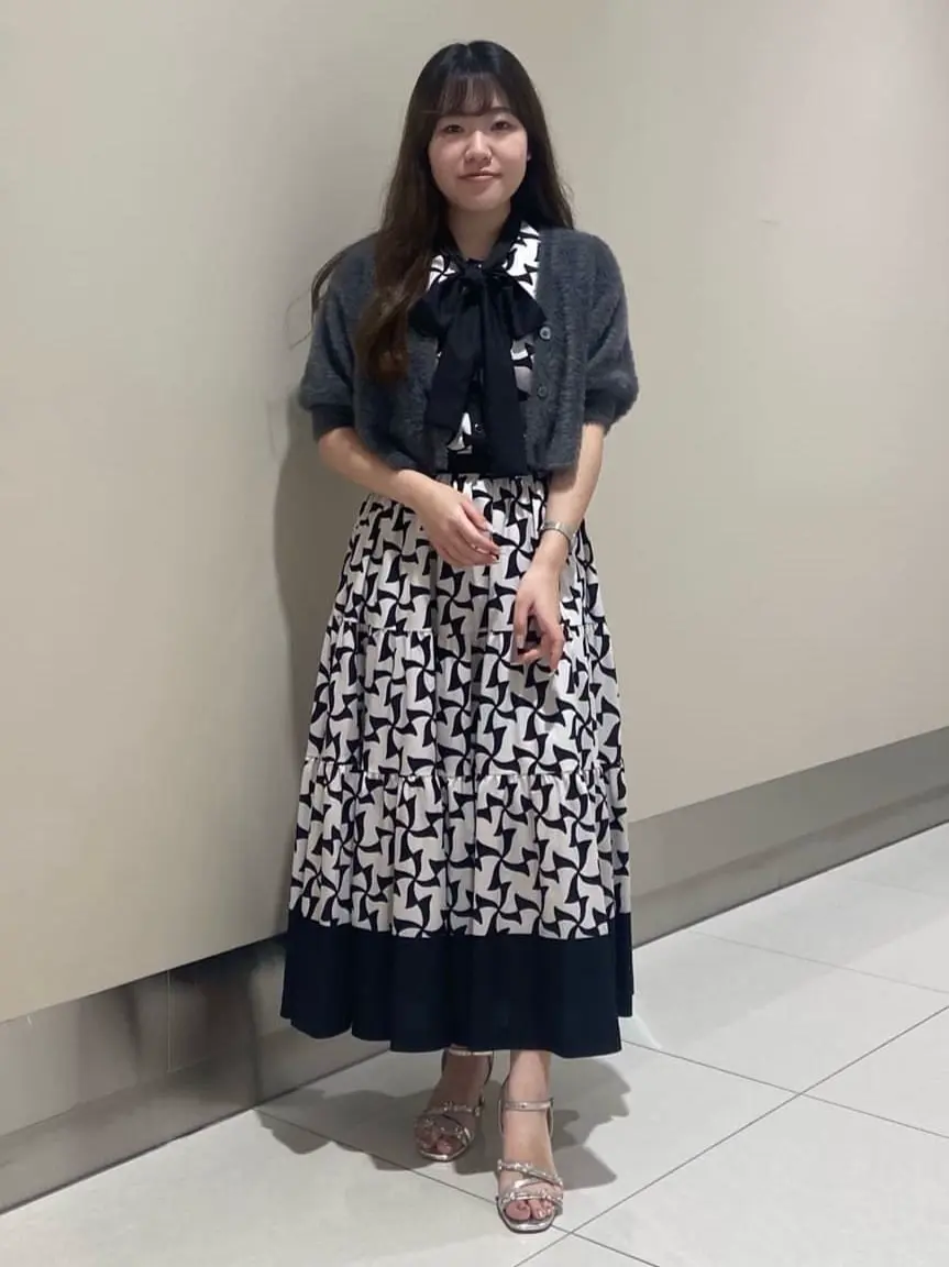 GRACE CONTINENTAL The Banquet 松原 明音 コーディネート画像