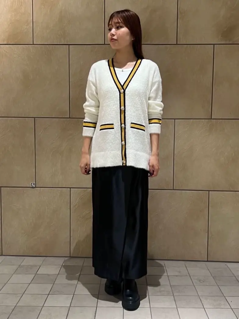 GRACE CONTINENTAL The Banquet 赤坂 梨来 コーディネート画像