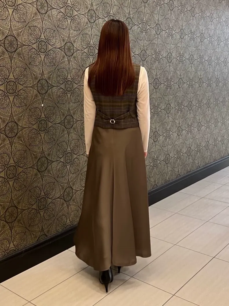 GRACE CONTINENTAL The Banquet 赤坂 梨来 コーディネート画像