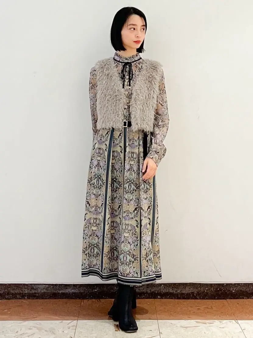 GRACE CONTINENTAL The Banquet yuri コーディネート画像