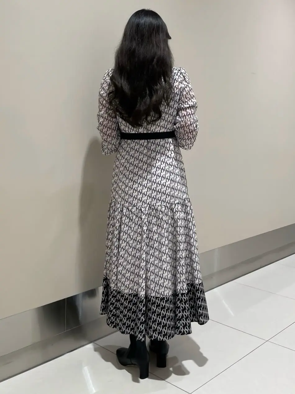 GRACE CONTINENTAL The Banquet 松原 明音 コーディネート画像