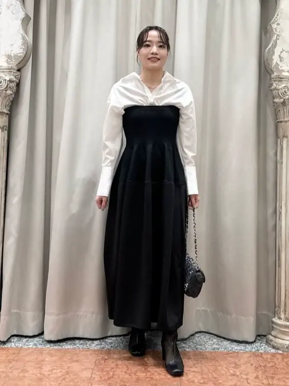 GRACE CONTINENTAL The Banquet 関谷　真琴 コーディネート画像