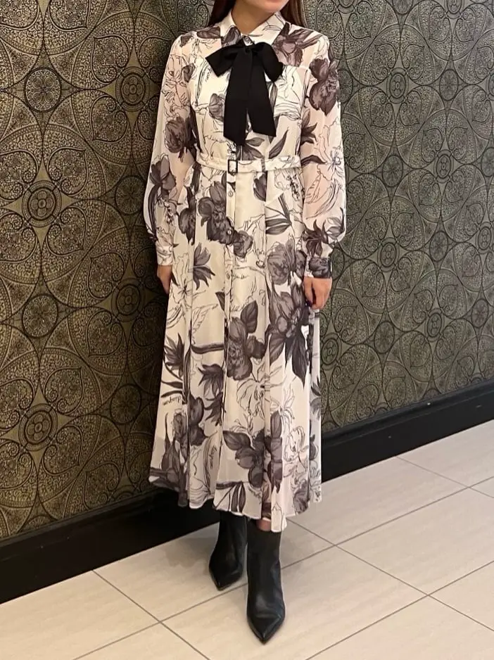 GRACE CONTINENTAL The Banquet 赤坂 梨来 コーディネート画像