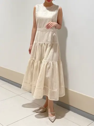 GRACE CONTINENTAL The Banquet Ezawa.M コーディネート画像