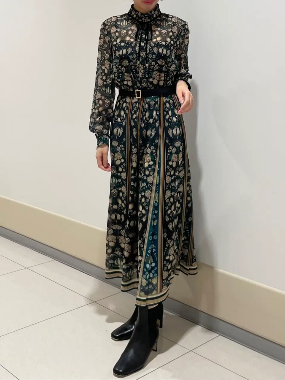 GRACE CONTINENTAL The Banquet Ezawa.M コーディネート画像