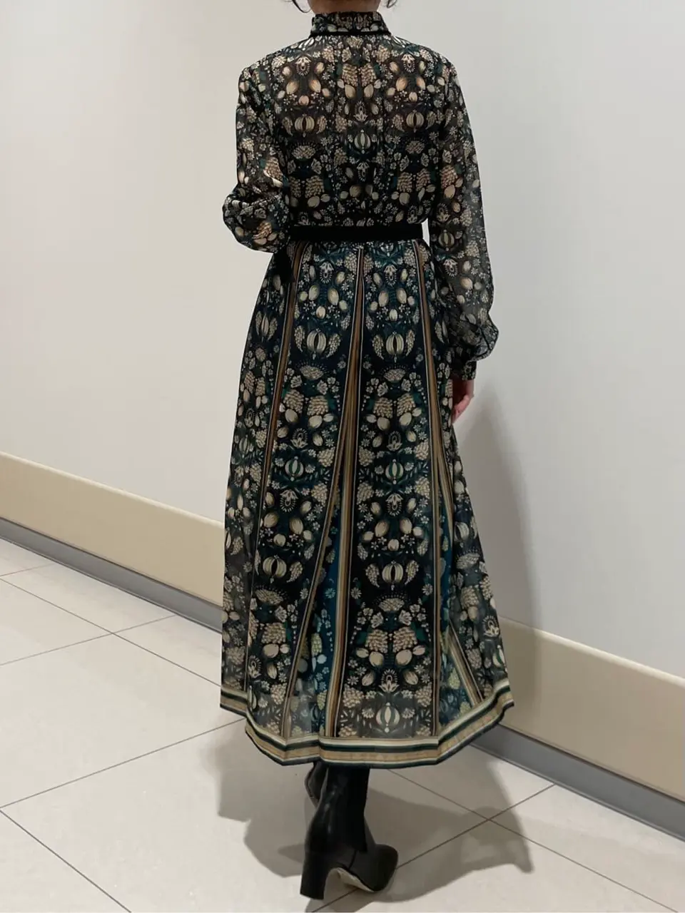 GRACE CONTINENTAL The Banquet Ezawa.M コーディネート画像