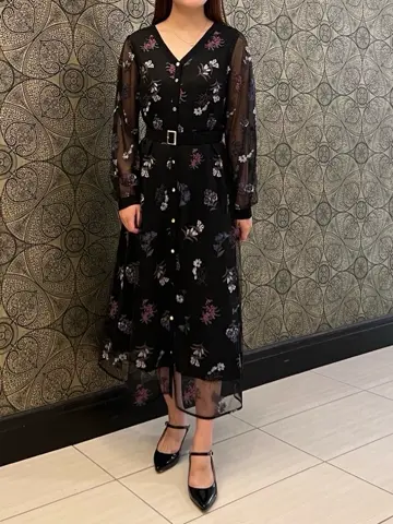 GRACE CONTINENTAL The Banquet 赤坂 梨来 コーディネート画像