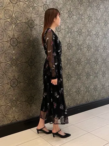 GRACE CONTINENTAL The Banquet 赤坂 梨来 コーディネート画像