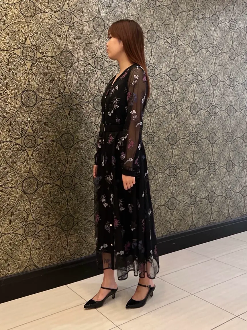 GRACE CONTINENTAL The Banquet 赤坂 梨来 コーディネート画像