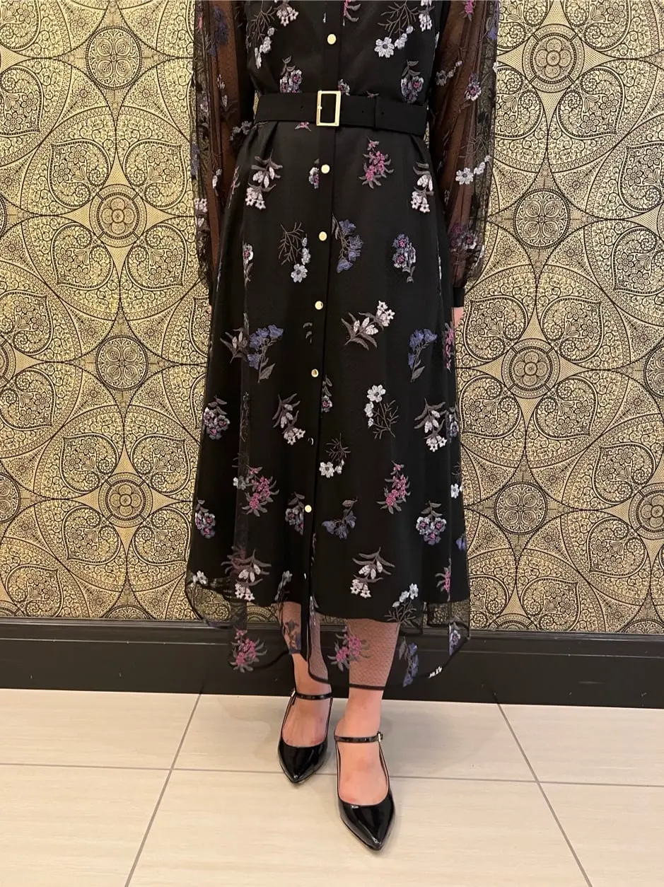 GRACE CONTINENTAL The Banquet 赤坂 梨来 コーディネート画像