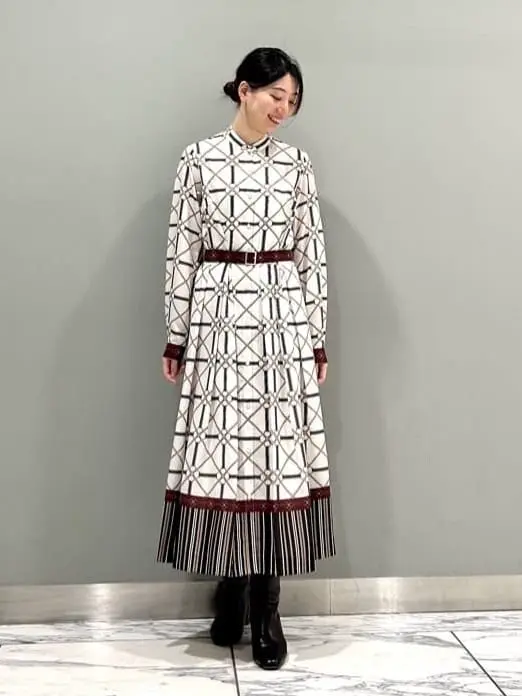 GRACE CONTINENTAL The Banquet eri コーディネート画像