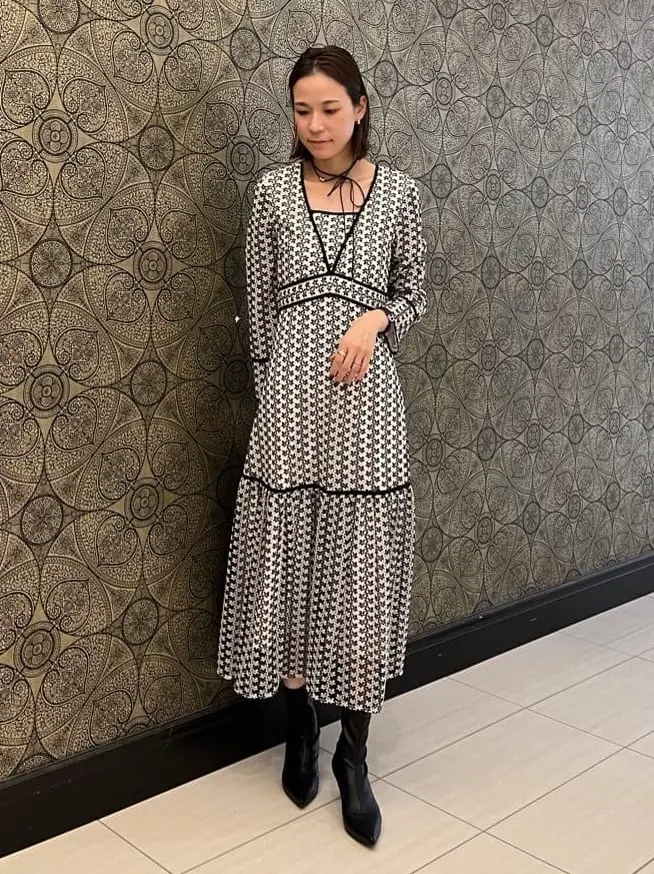 GRACE CONTINENTAL The Banquet 亀田 未希 コーディネート画像