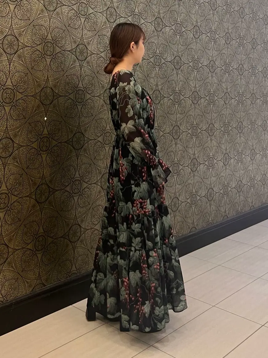 GRACE CONTINENTAL The Banquet 赤坂 梨来 コーディネート画像