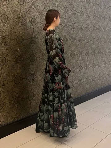 GRACE CONTINENTAL The Banquet 赤坂 梨来 コーディネート画像