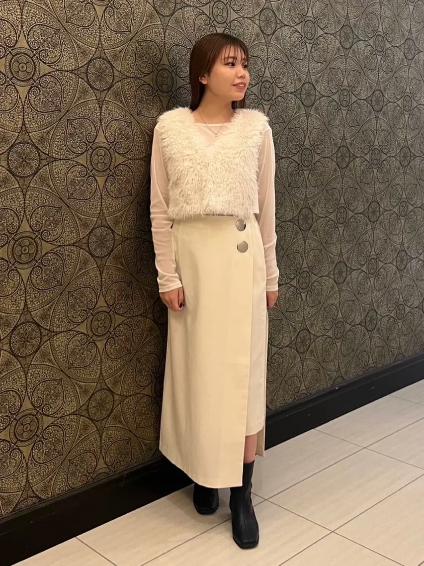 GRACE CONTINENTAL The Banquet 赤坂 梨来 コーディネート画像