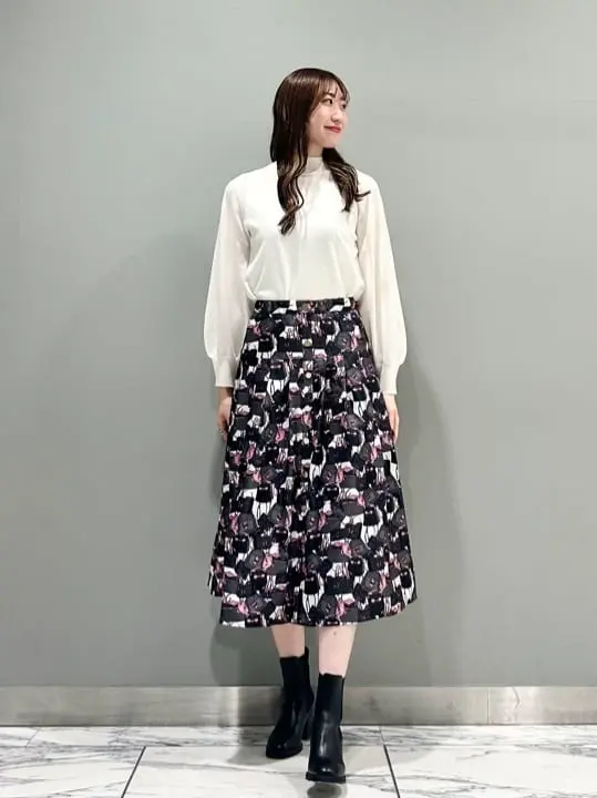 GRACE CONTINENTAL The Banquet 遠藤　みずき コーディネート画像