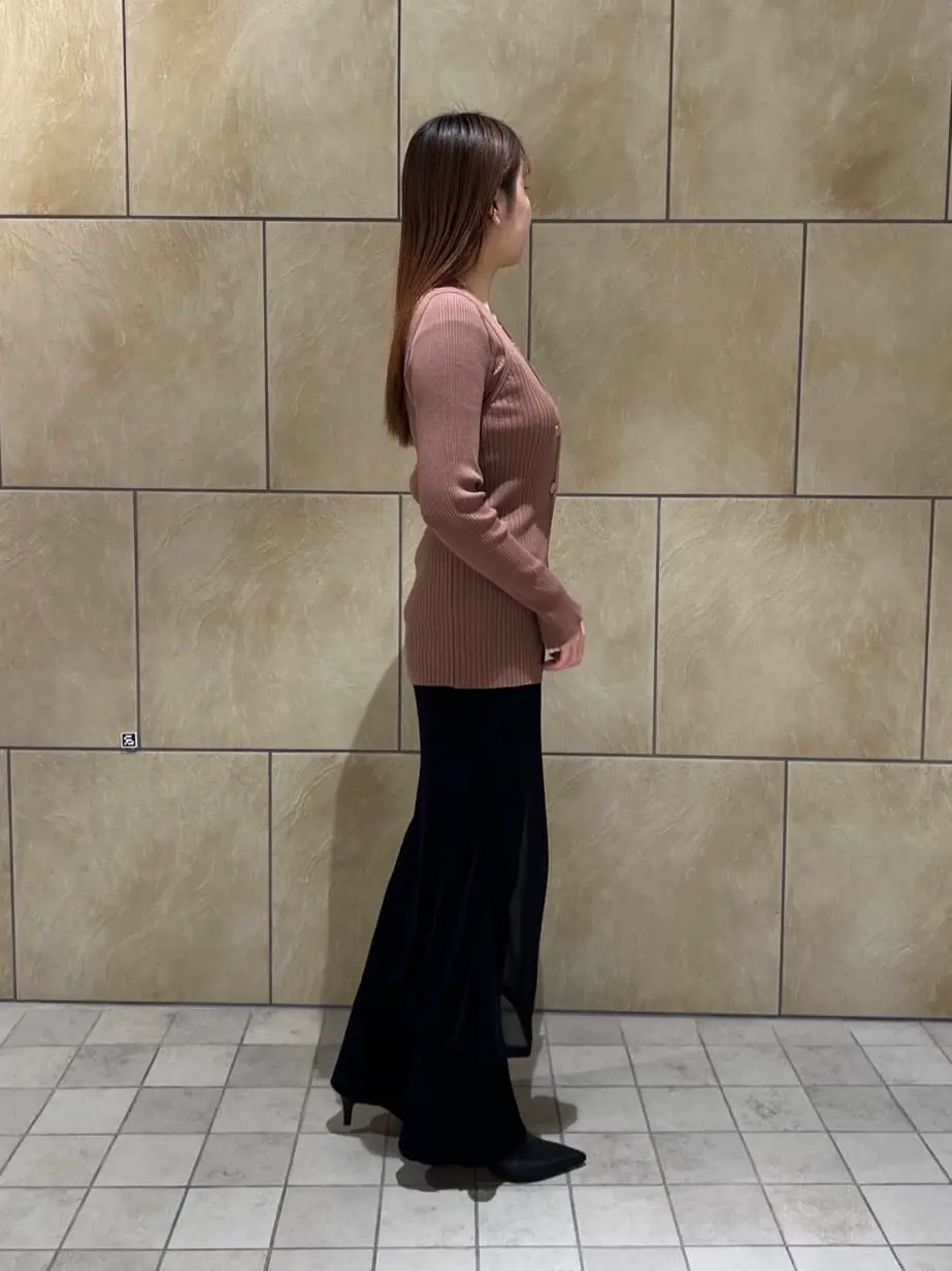 GRACE CONTINENTAL The Banquet 赤坂 梨来 コーディネート画像