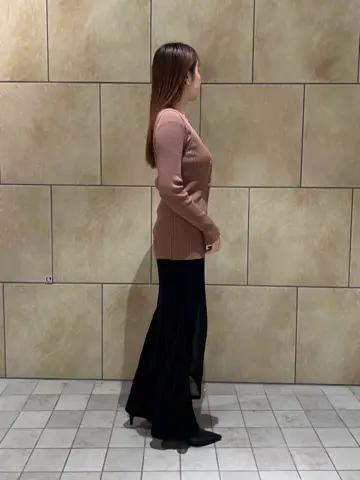 GRACE CONTINENTAL The Banquet 赤坂 梨来 コーディネート画像