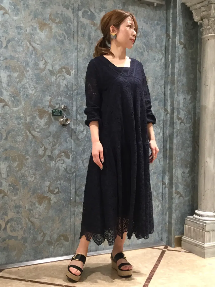 GRACE CONTINENTAL The Banquet 泉　智子 コーディネート画像