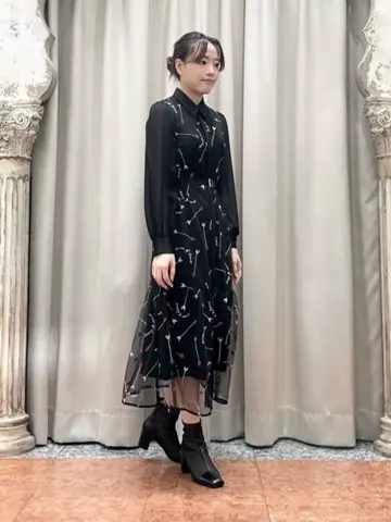 GRACE CONTINENTAL The Banquet 関谷　真琴 コーディネート画像