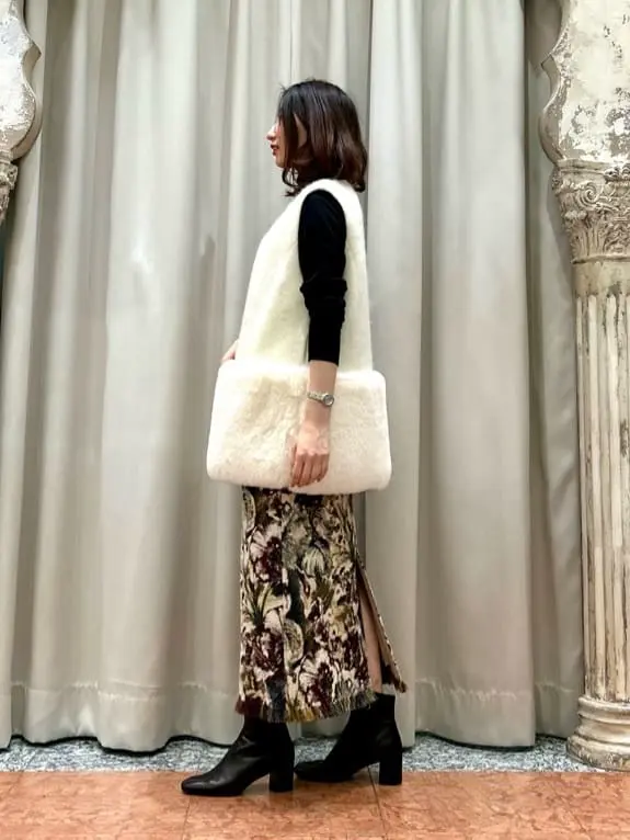 GRACE CONTINENTAL The Banquet eri コーディネート画像