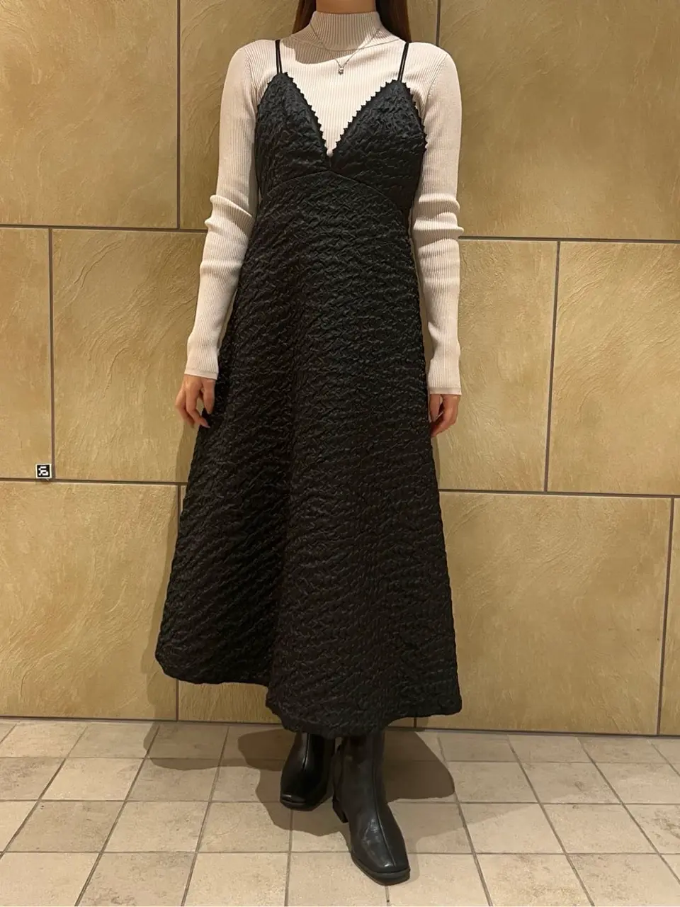 GRACE CONTINENTAL The Banquet 赤坂 梨来 コーディネート画像