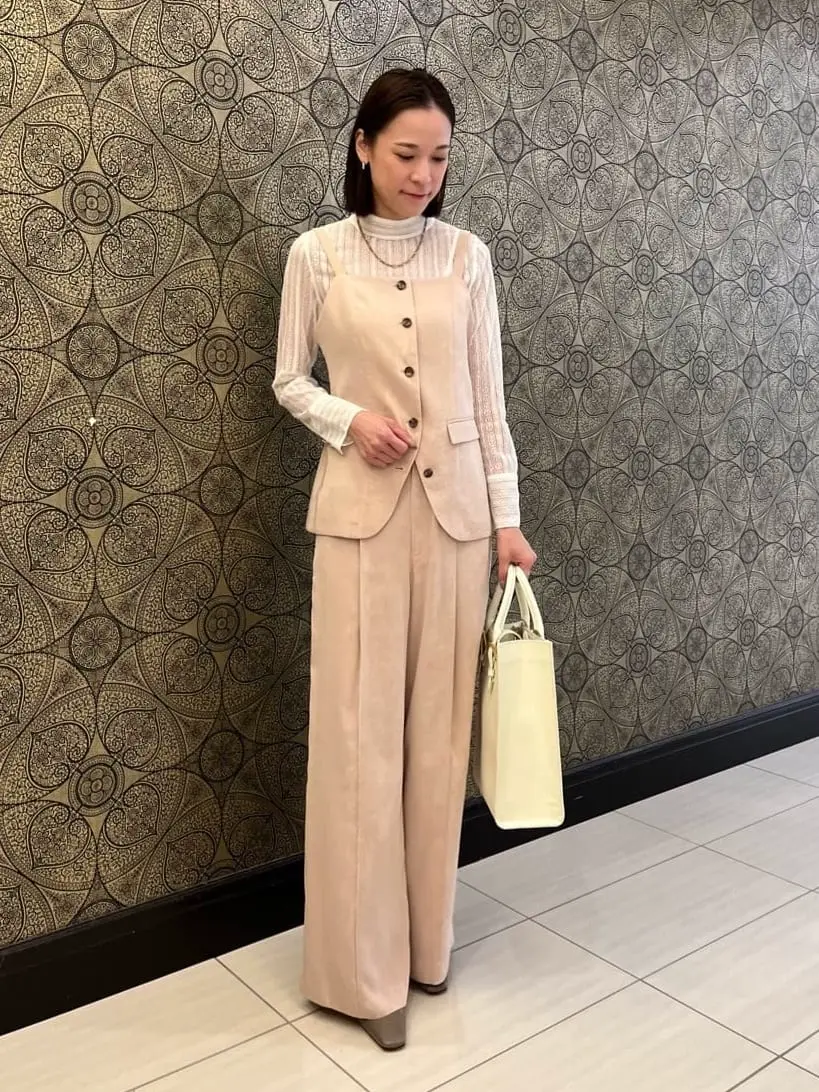 GRACE CONTINENTAL The Banquet 亀田 未希 コーディネート画像