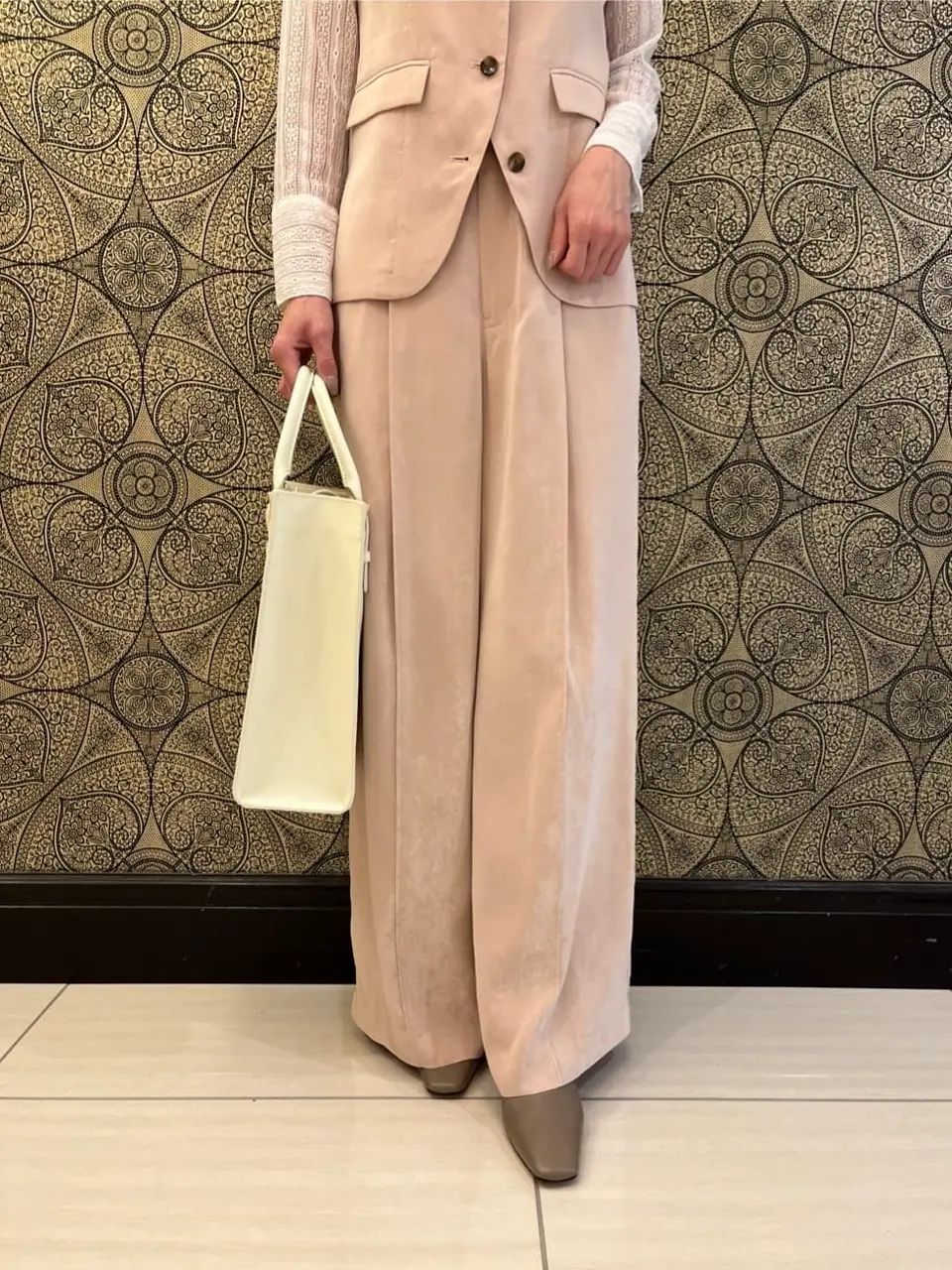 GRACE CONTINENTAL The Banquet 亀田 未希 コーディネート画像