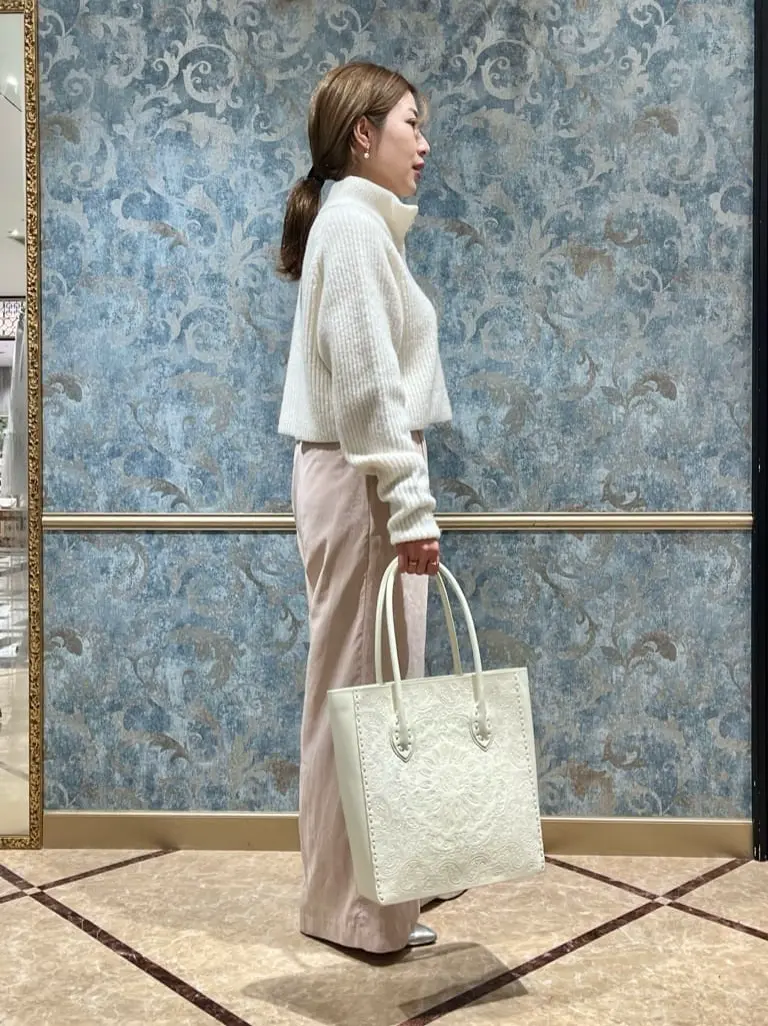 GRACE CONTINENTAL The Banquet 泉　智子 コーディネート画像