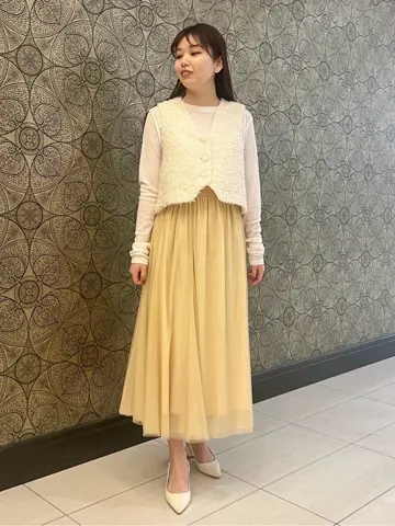 GRACE CONTINENTAL The Banquet 赤坂 梨来 コーディネート画像